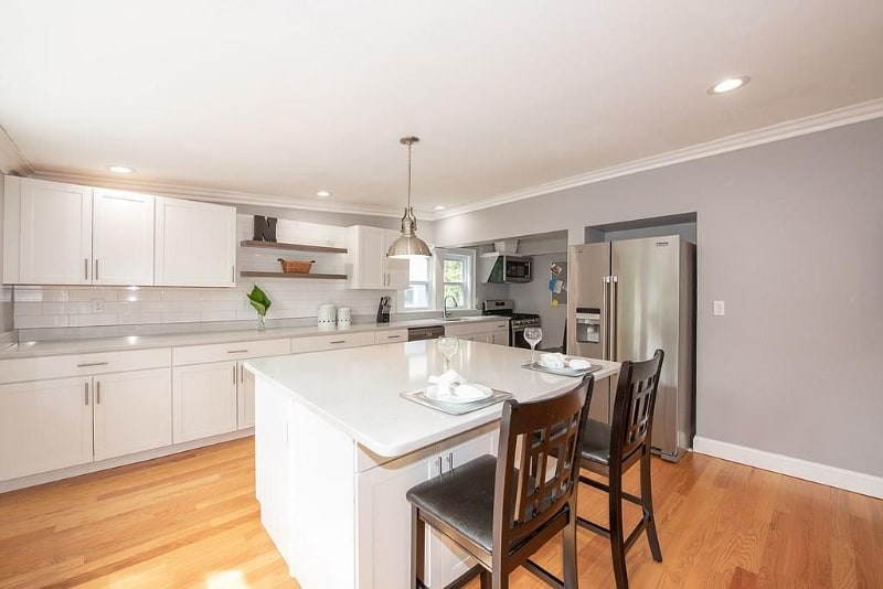 Building Photo - 5 Crescent St