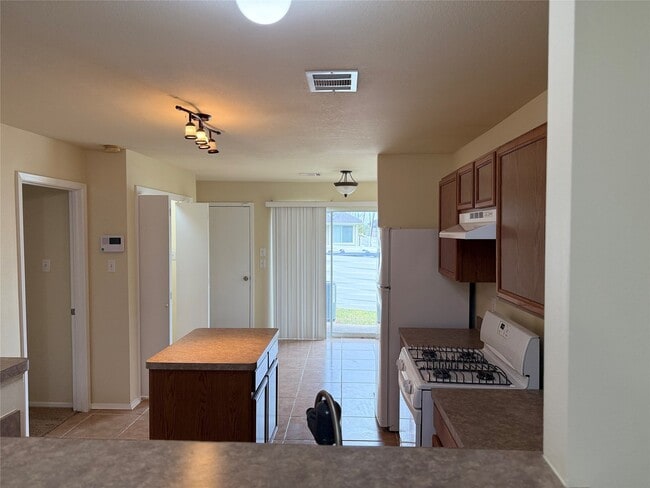 Building Photo - 1539 Nichole Woods Dr