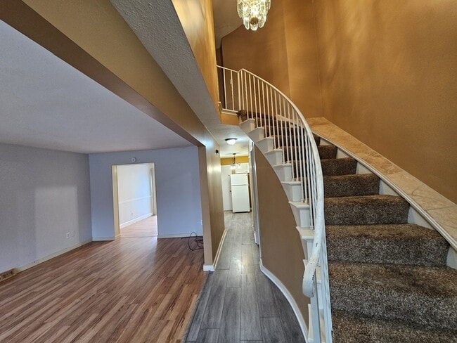 Building Photo - 6094 Andover Blvd