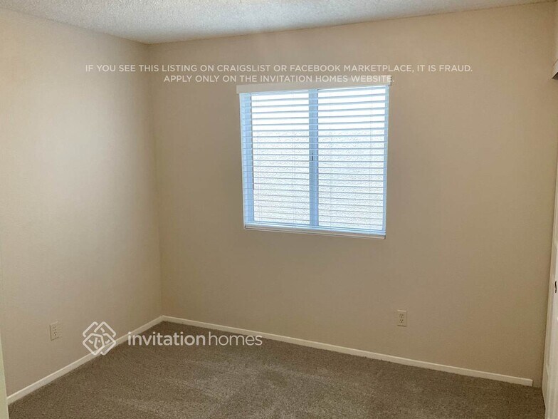 Building Photo - 6256 Small Point Dr