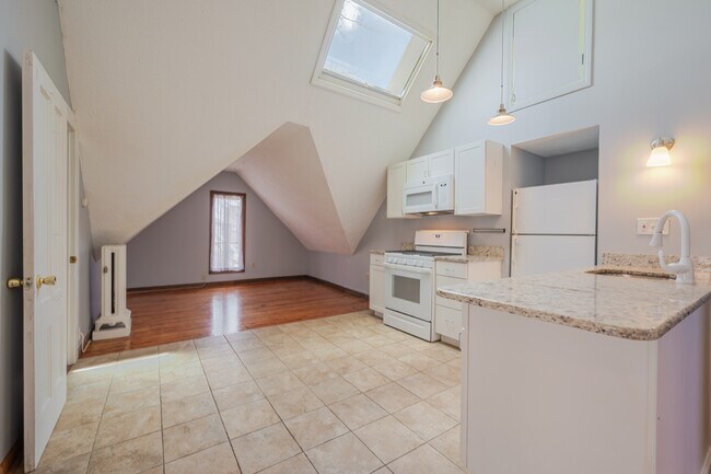 Building Photo - 429 Capitol Ave