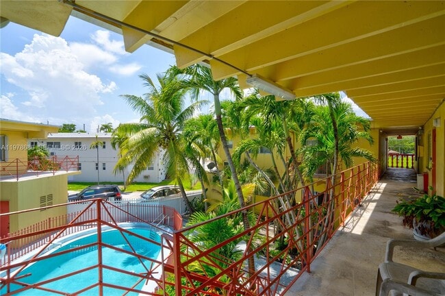 Building Photo - 12195 W Dixie Hwy