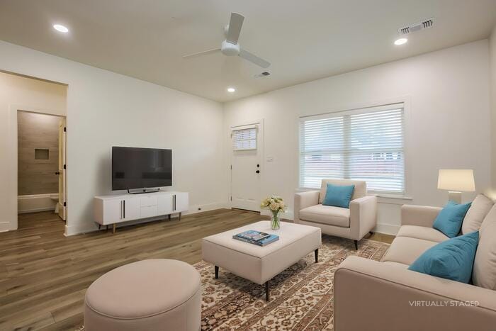 Building Photo - 16304 Lamarche Dr