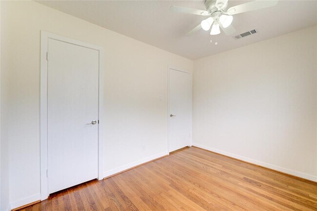 Building Photo - 10111 Fonville Dr