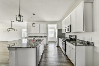 Building Photo - 1004 Great Barracuda Ln