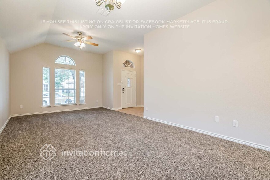 Building Photo - 3849 Cedar Falls Dr