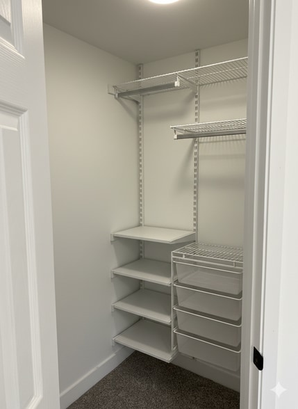 Building Photo - 1663 Veteran Ave