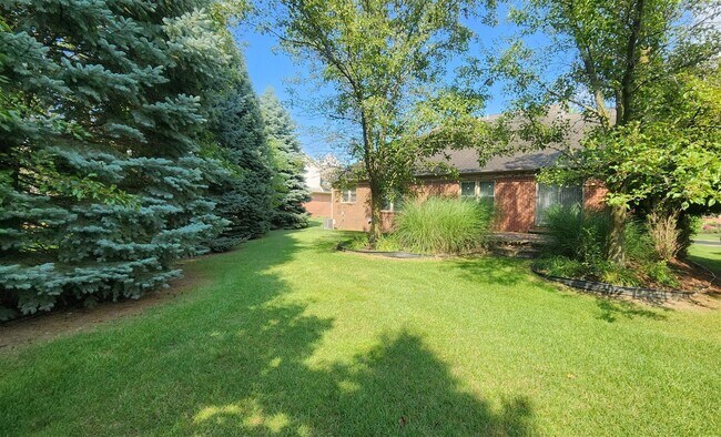 Building Photo - 29157 Hemingway Dr