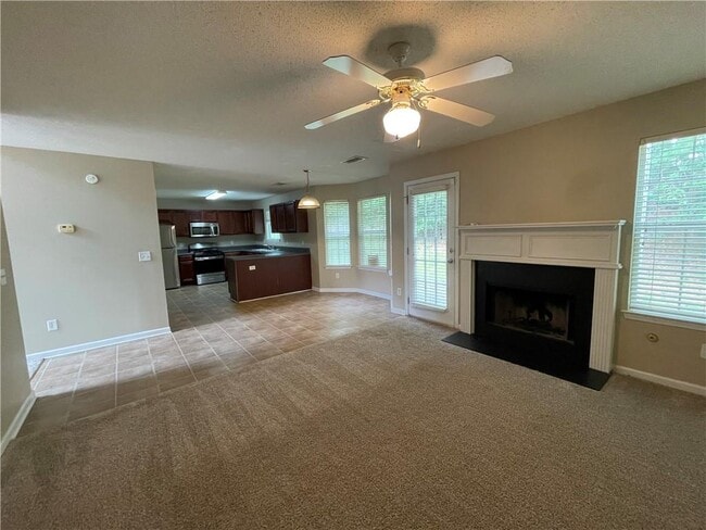 Building Photo - 2054 Mulberry Ln