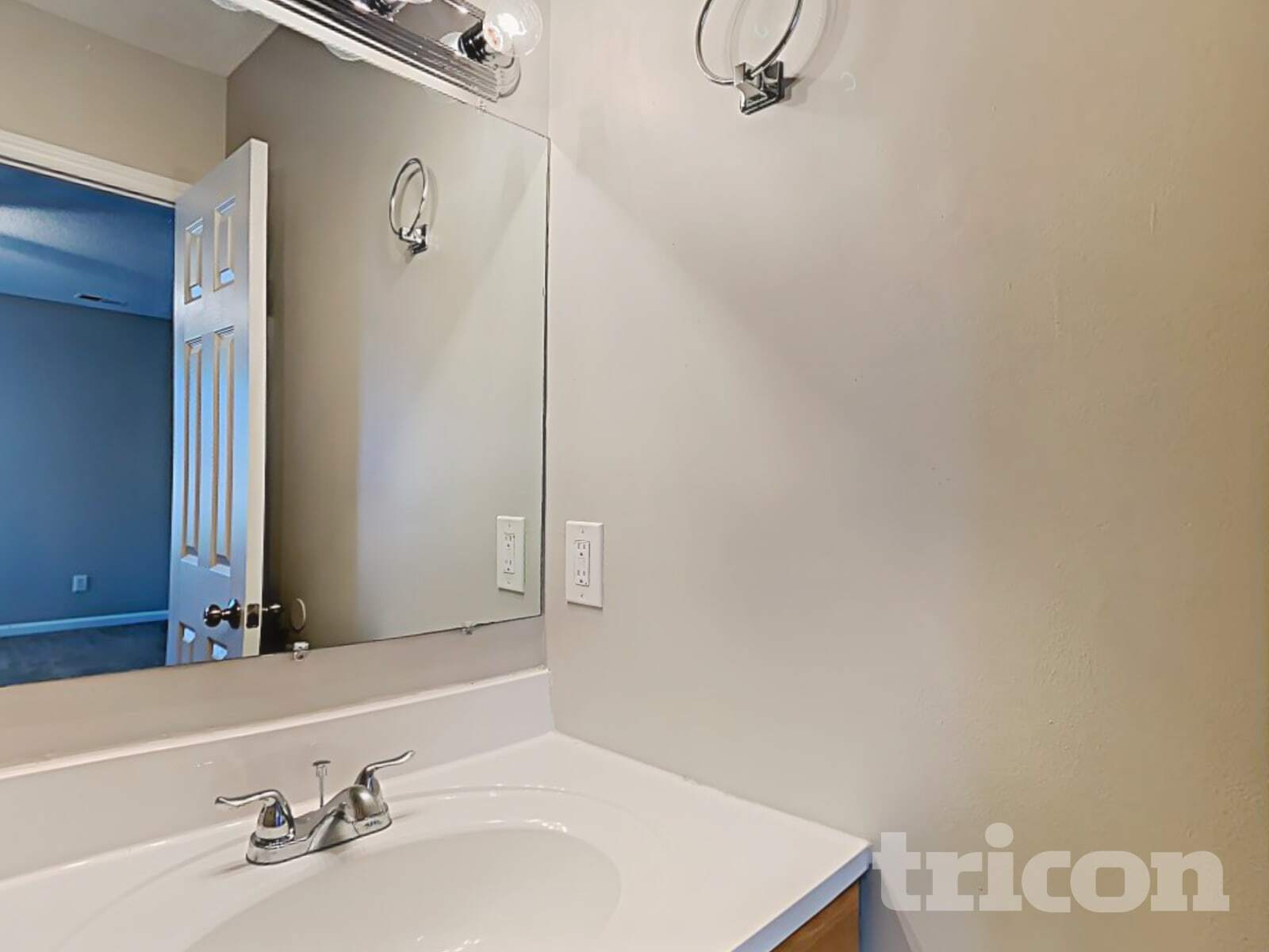 Building Photo - 18 Glen Knoll Ct