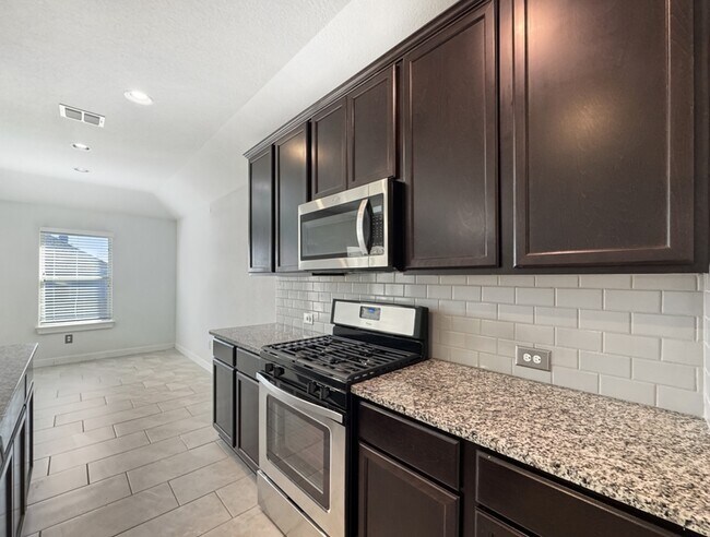 Building Photo - 13806 Quiet Fox Ln