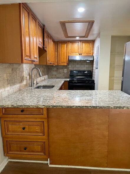 Building Photo - 6428 Parton Ct