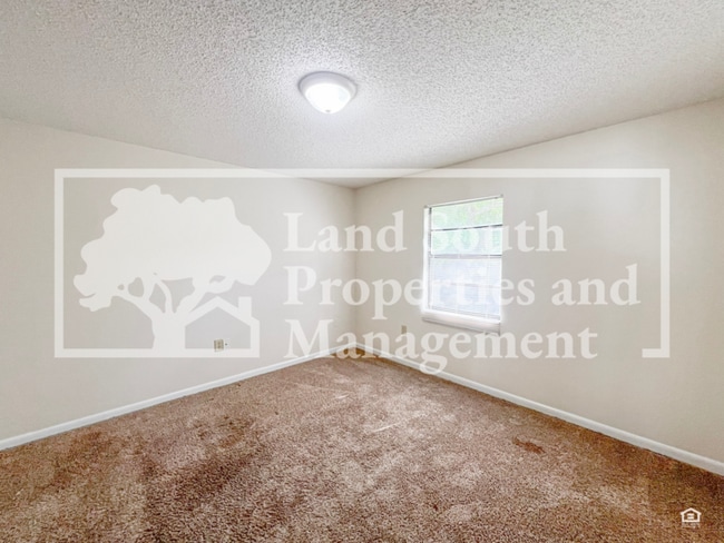 Building Photo - 3016 Skipper Pl