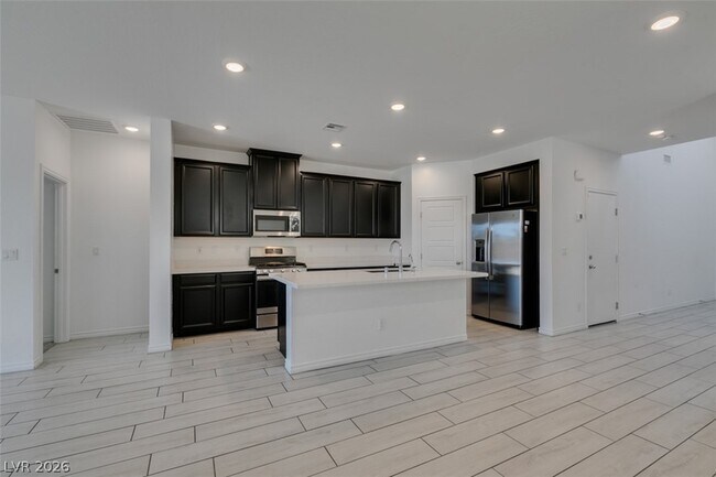 Building Photo - 6858 Greensmen Ave