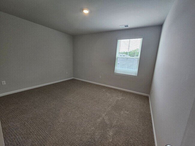 Building Photo - New 5 Bedroom/ 2.5 Bath Home