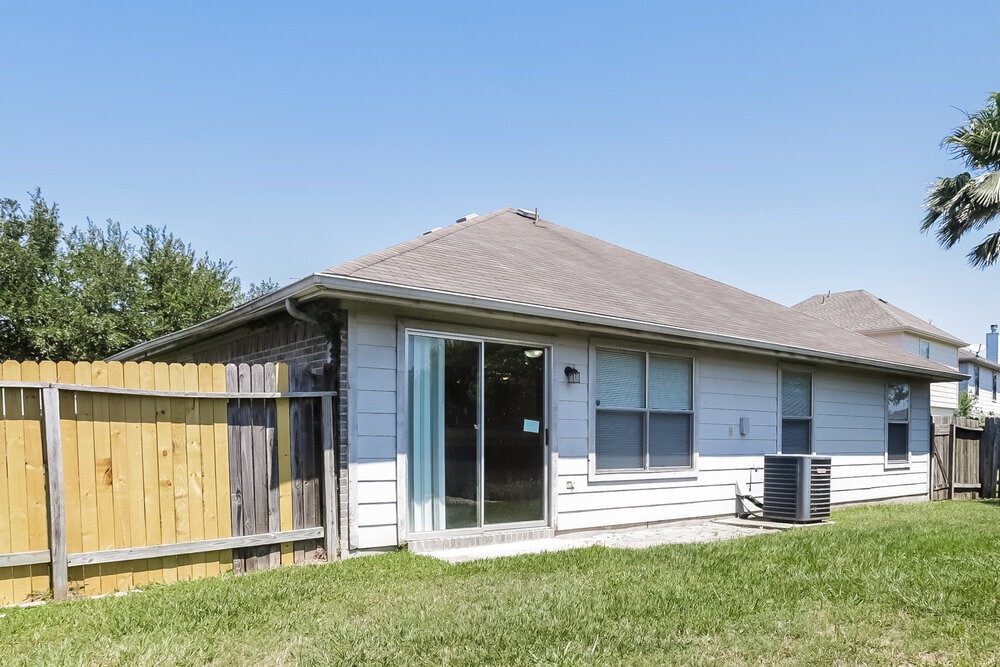 Building Photo - 3306 Coldwater Canyon Ln