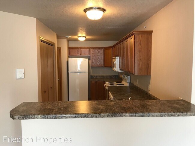 Building Photo - 3820 Tiverton Ct.