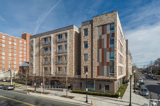 Building Photo - The Springs Apartments