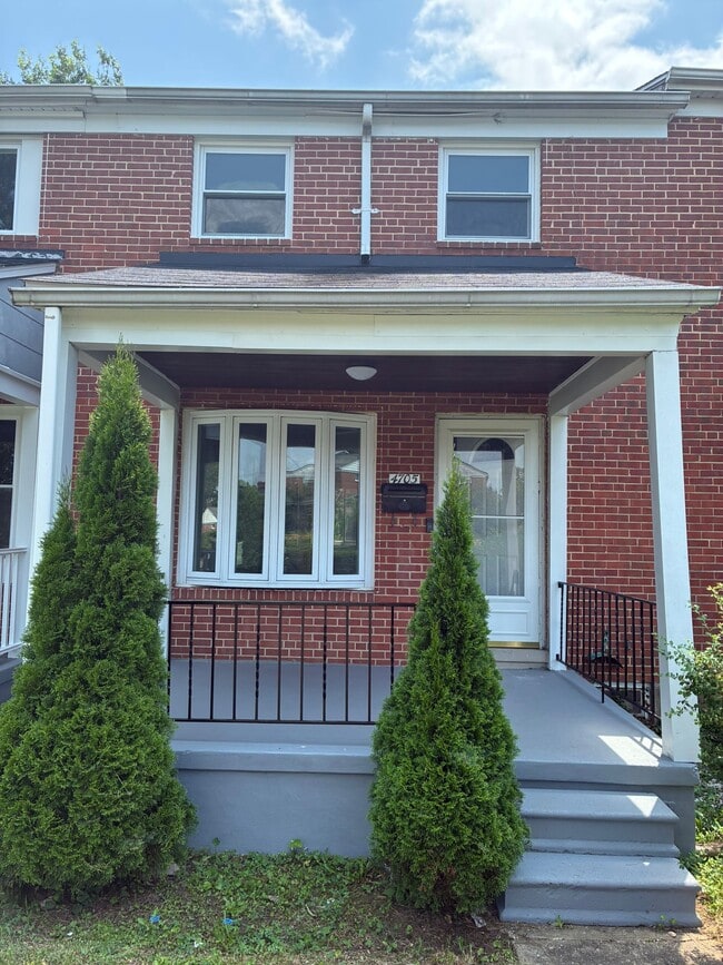 Primary Photo - 4705 Williston St