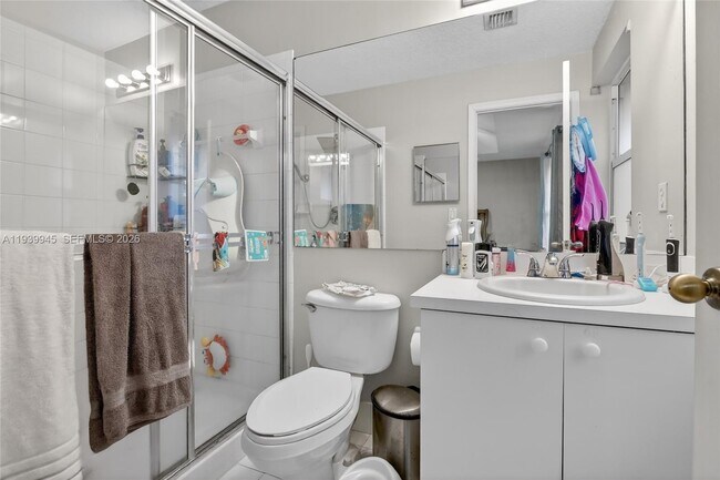 Building Photo - 5436 NW 90th Terrace