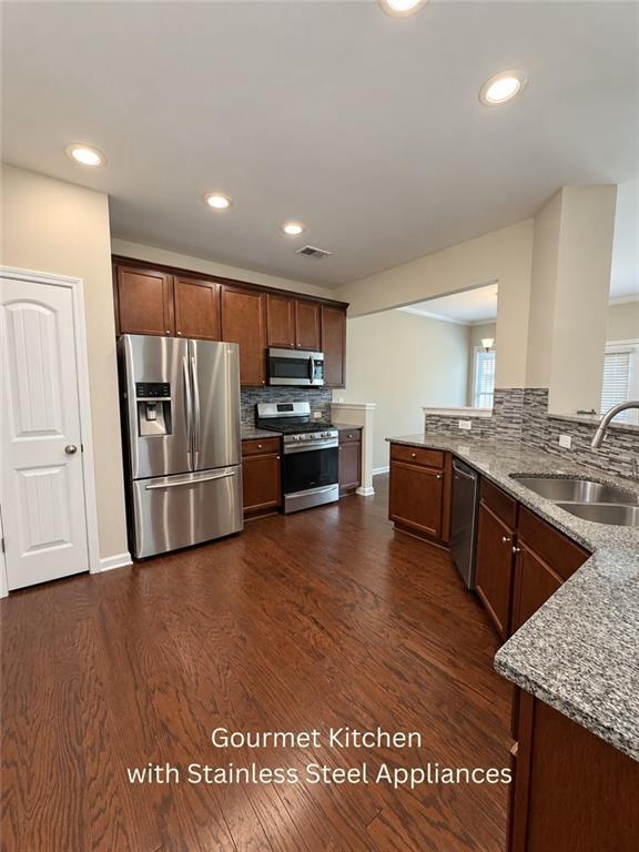 Building Photo - 7280 Heritage Oak Ct