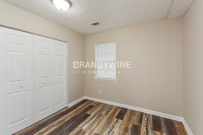 Building Photo - 45 Stoneview Cir