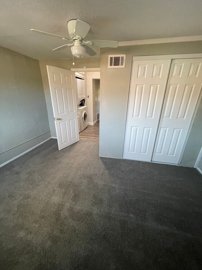 Building Photo - Barelas