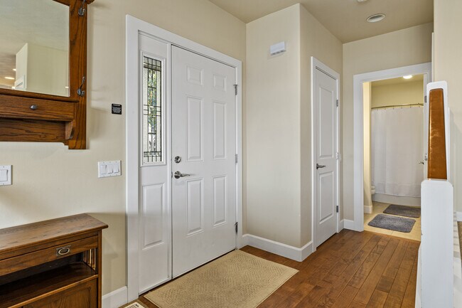 Building Photo - 23251 Sunserra Loop NW