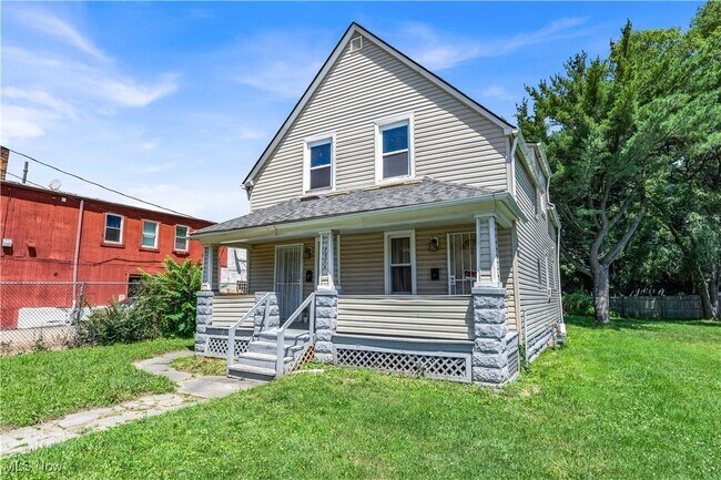 Building Photo - 7024 Clark Ave