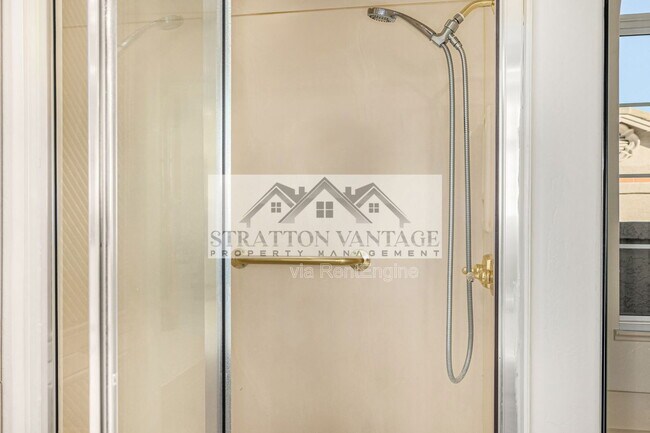 Building Photo - 15848 E Brodiea Dr