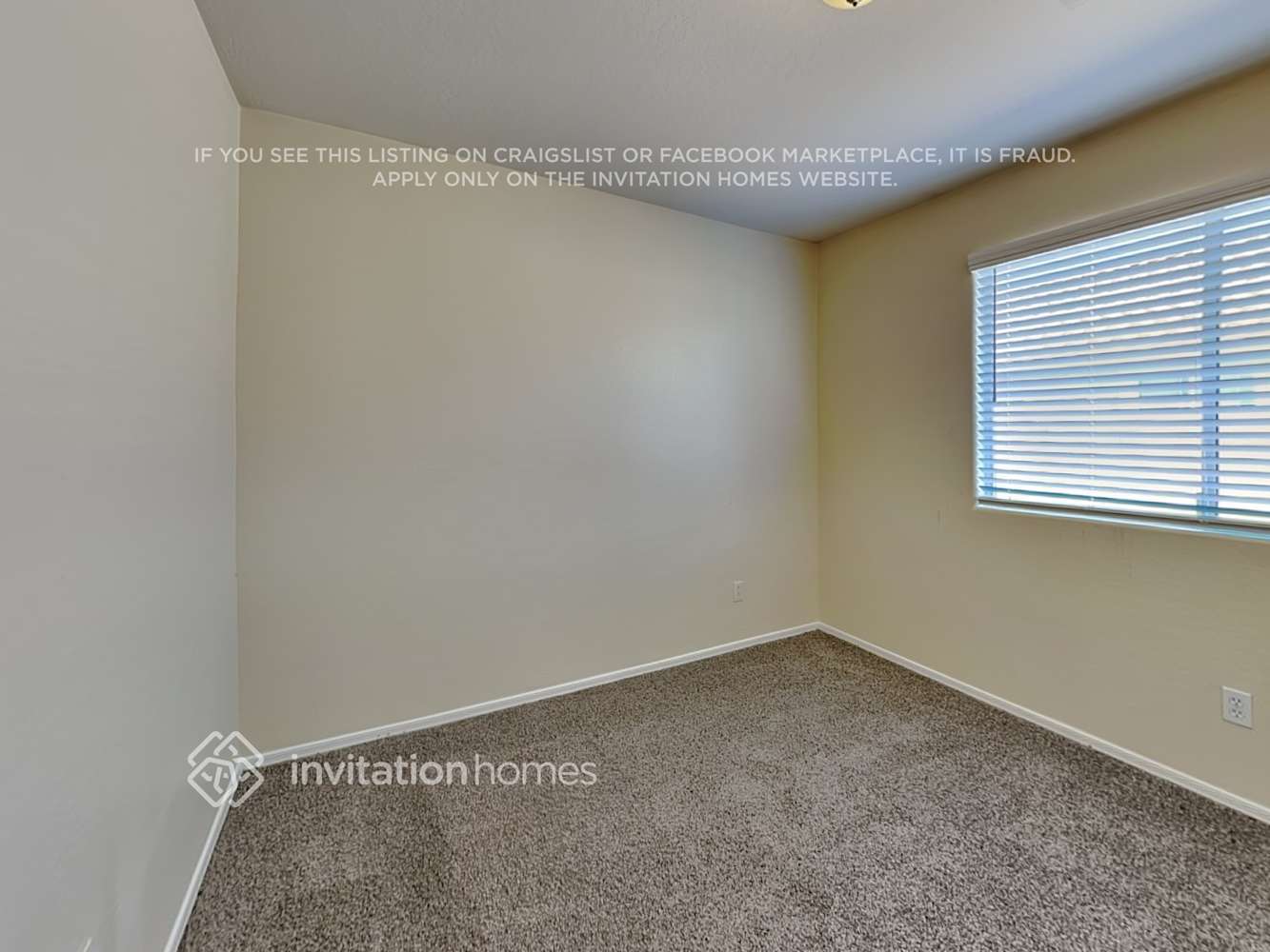 Building Photo - 7302 N 76th Dr