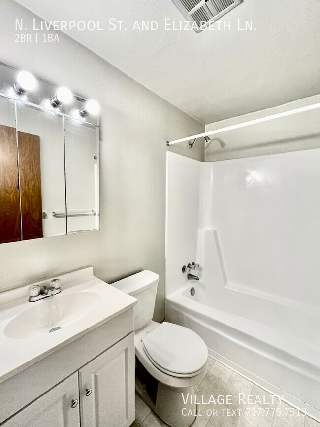 Building Photo - 75 N Liverpool St