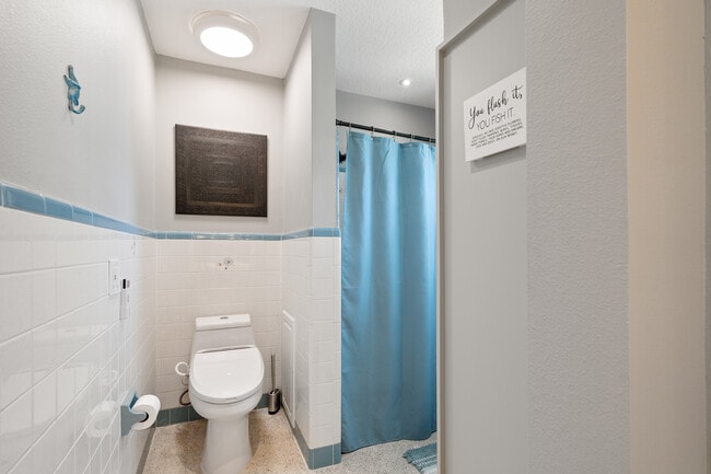 Building Photo - 4056 38th Way S
