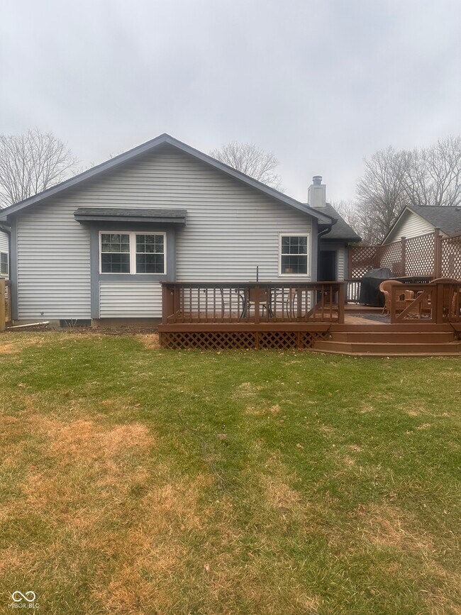 Building Photo - 9209 N Park Ave