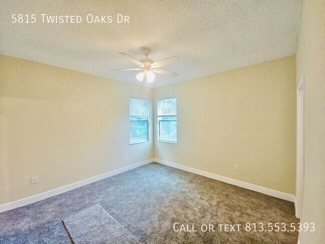 Building Photo - 5815 Twisted Oaks Dr