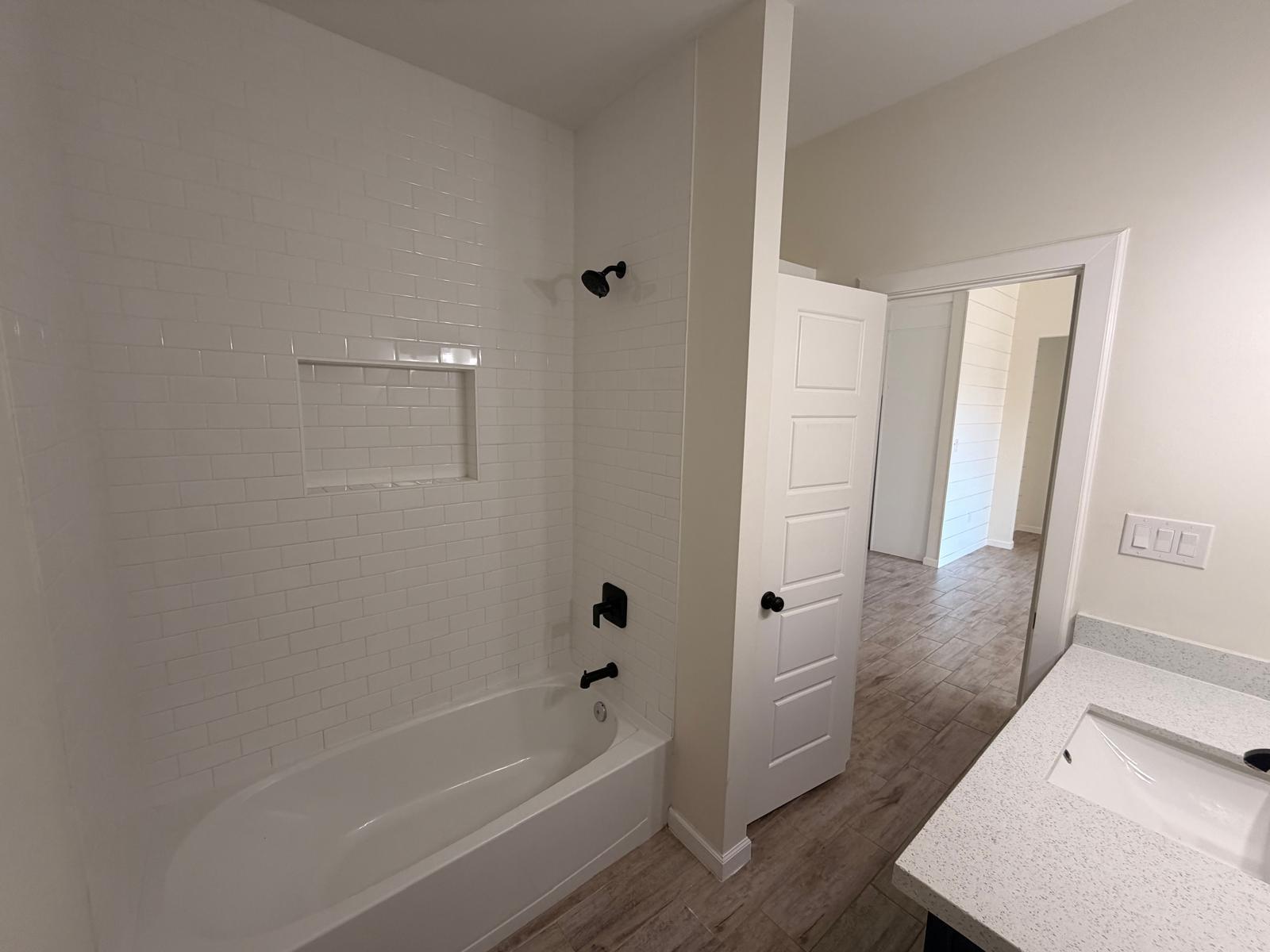 Building Photo - 487 Arboleda Ln