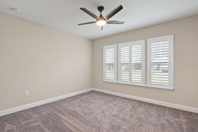 Building Photo - 27 Colorado Springs Way