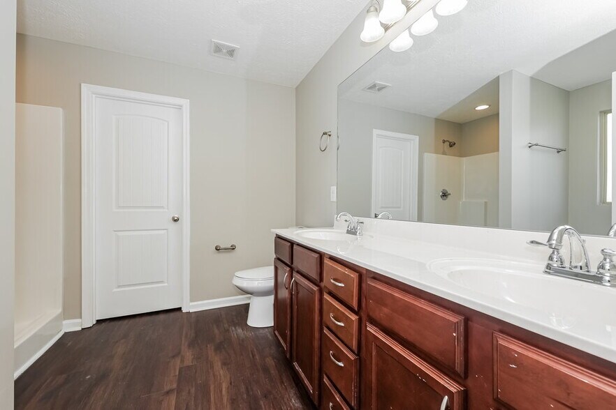 Building Photo - 1112 Moonriver Cove