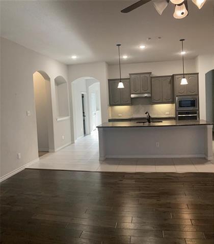 Building Photo - 1566 Country Crest Dr