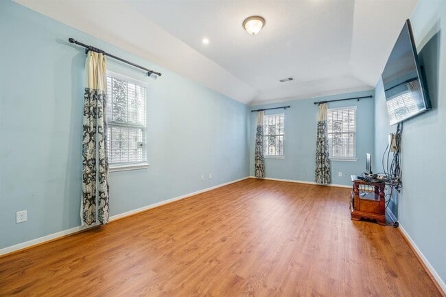 Building Photo - 8911 Cedar Mound Ln