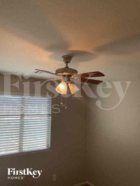 Building Photo - 5412 Mercury Springs Dr