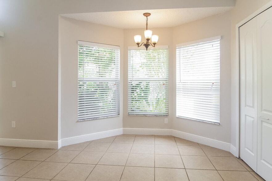 Building Photo - 1634 Sand Key Cir