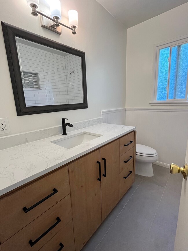 Building Photo - 9320 Odessa Ave