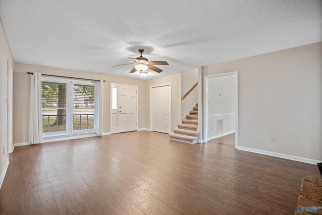 Building Photo - 132 Whisperwood Ln