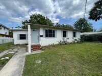 Building Photo - 5551 Dakota Dr