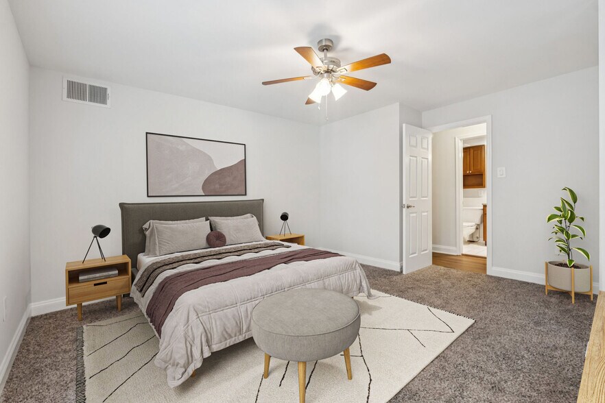 Building Photo - Georgia West