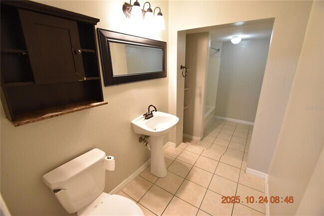 Building Photo - 10011 N 28th St