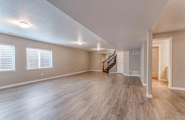 Building Photo - 495 Pasada Way