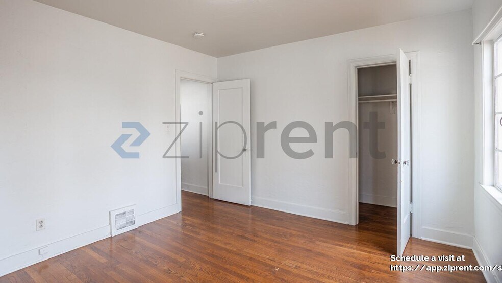 Building Photo - 1390 E Santa Clara St