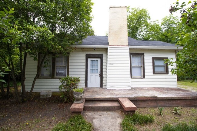 Building Photo - 1213 Suber St